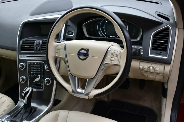 Volvo XC60 Estate Grey #16