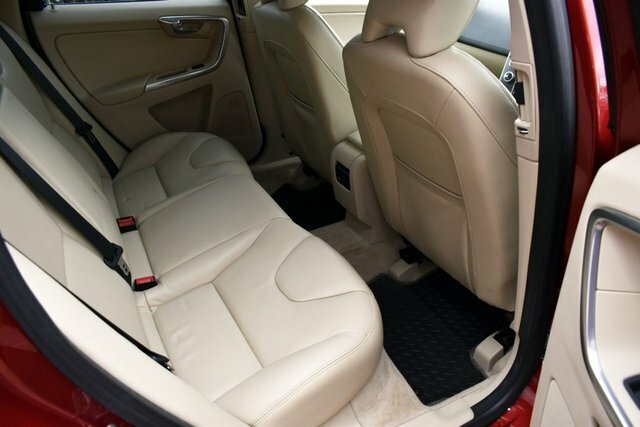 Volvo XC60 Estate Grey #13