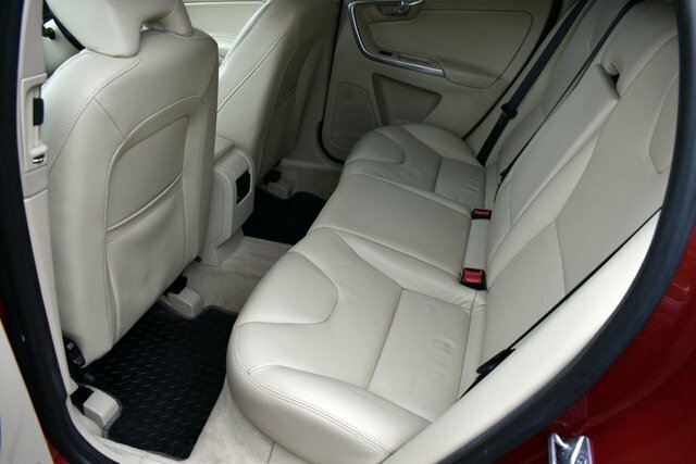 Volvo XC60 Estate Grey #15