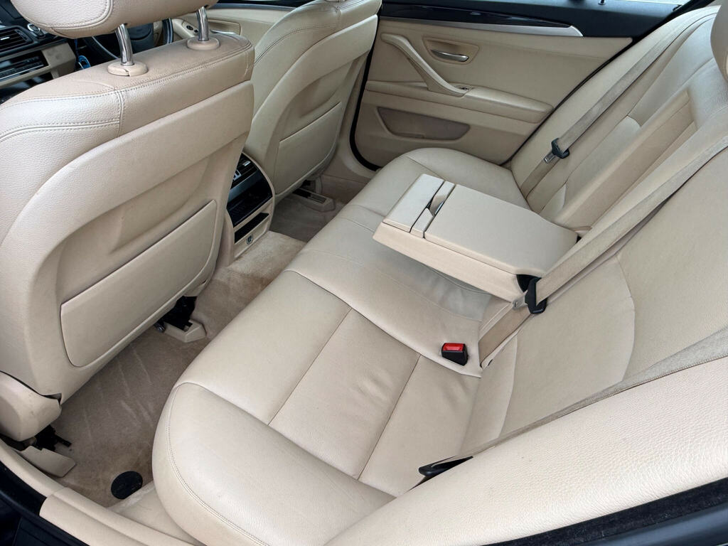 BMW 5 Series 520D Luxury Touring Brown #21