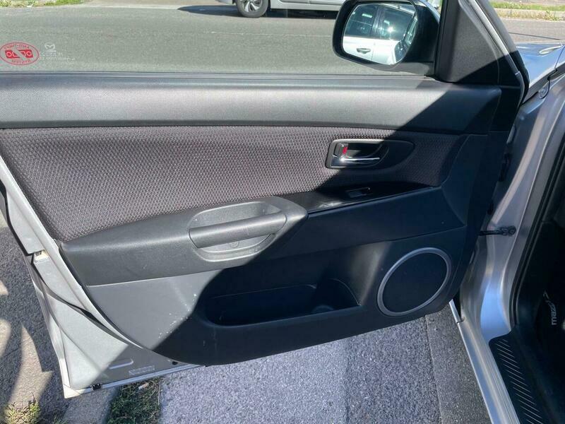 Mazda 3 1.6 Tamura Special Edition Grey #36