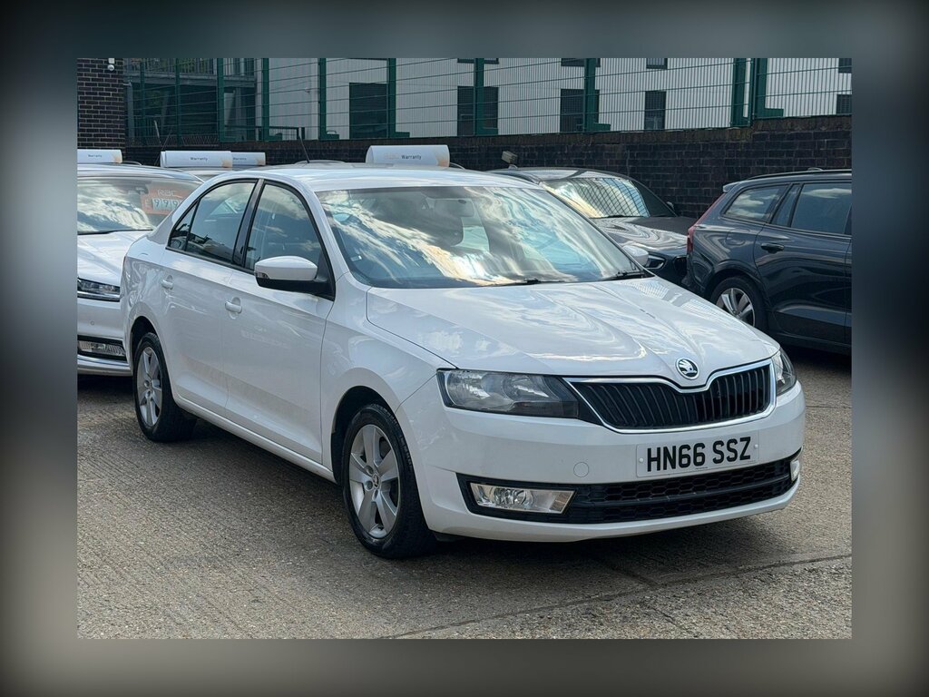Skoda Rapid 1.2L Se Sport Red #2