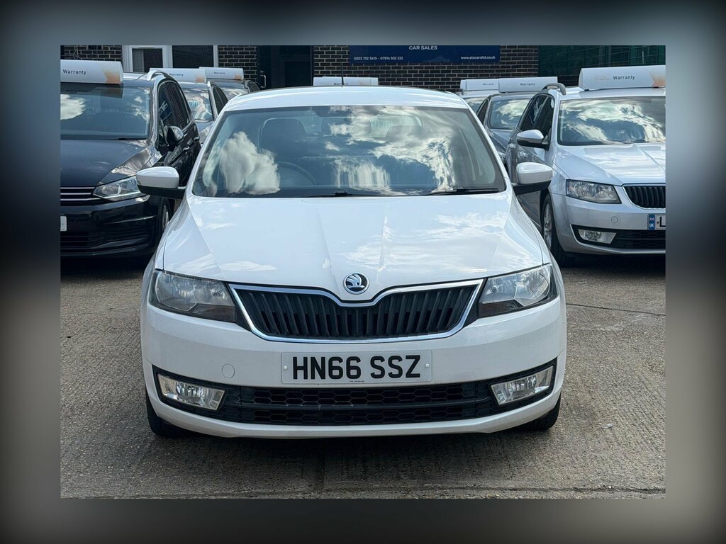 Skoda Rapid 1.2L Se Sport Red #3