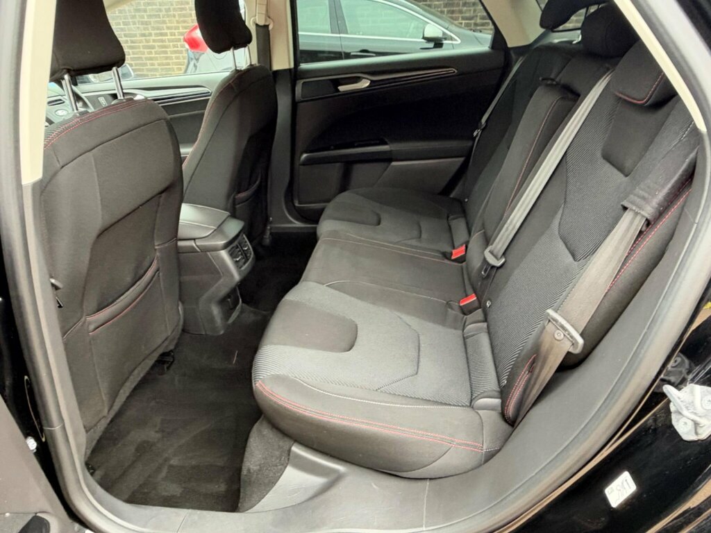 Ford Mondeo 2.0 Zetec Econetic Tdci 148 Bhp White #14