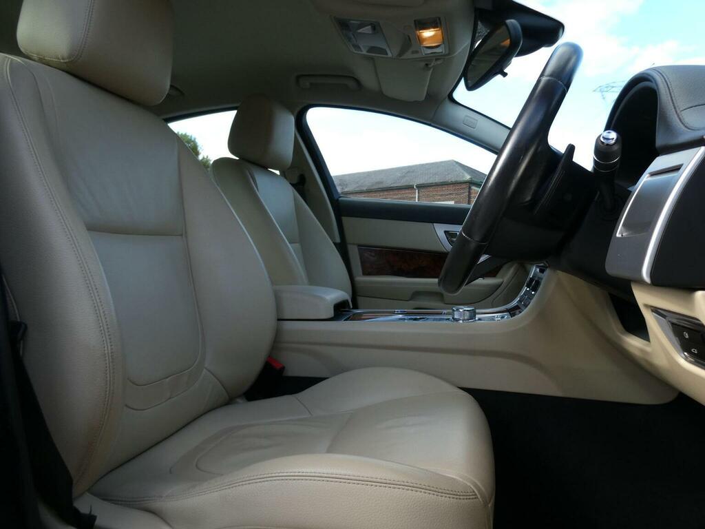 Jaguar XF Saloon 2.2D Luxury Euro 5 Ss 201313 Gold #4