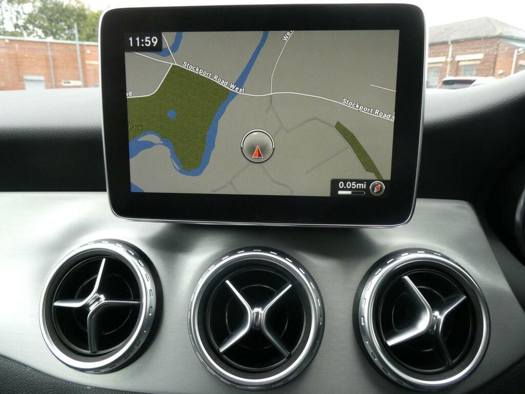 Mercedes-Benz GLA Class Gla 220D 4Matic Amg Line Premium Grey #15