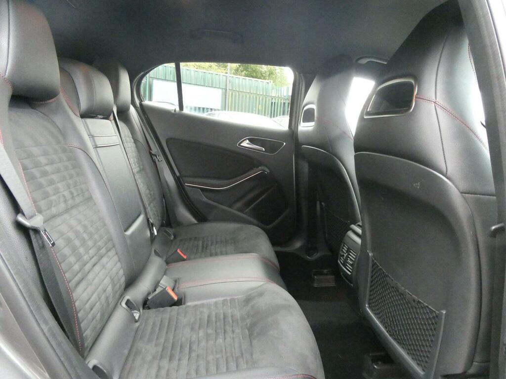 Mercedes-Benz GLA Class Gla 220D 4Matic Amg Line Premium Grey #33