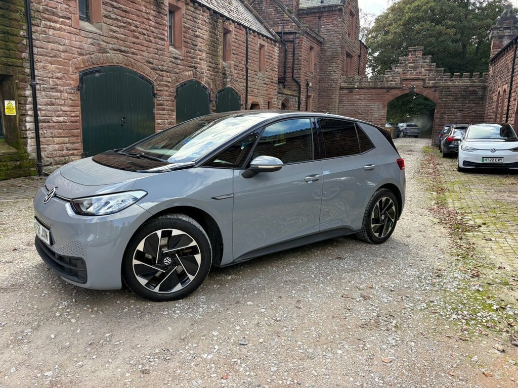 Volkswagen ID.3 Pro Performance 58Kwh Life Hatchback Grey #4