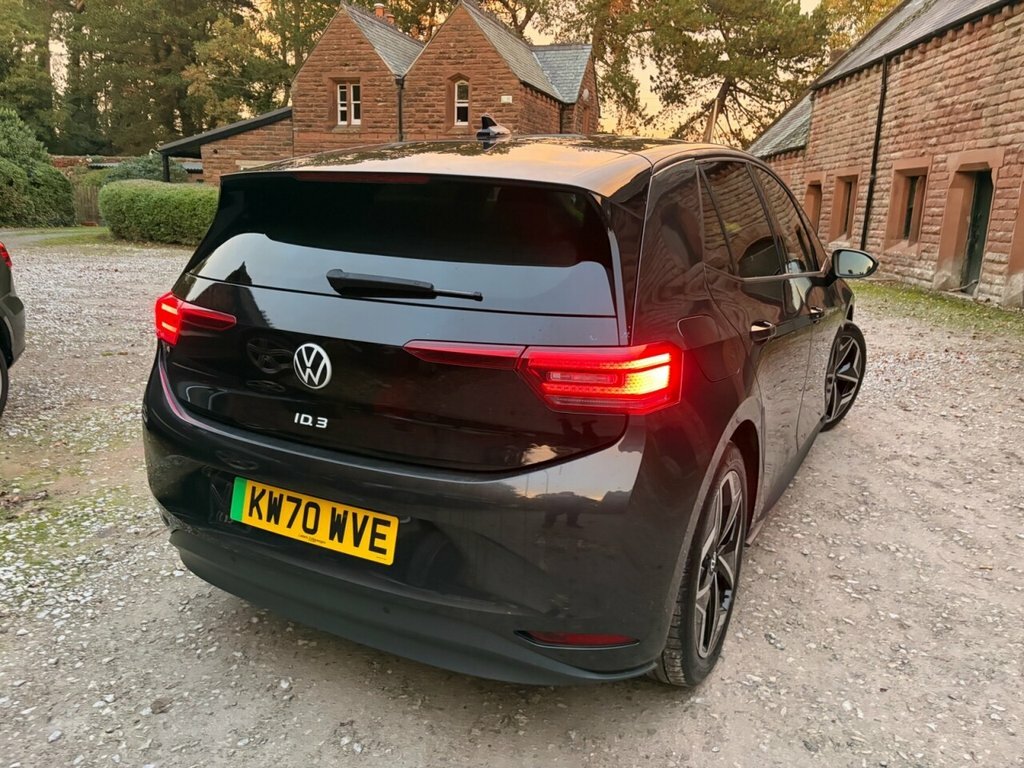 Volkswagen ID.3 Pro Performance 58Kwh Life Hatchback White #8