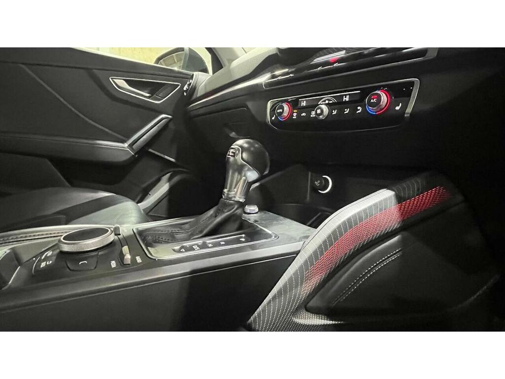 Audi Q2 1.0 Tfsi Sport Black #18