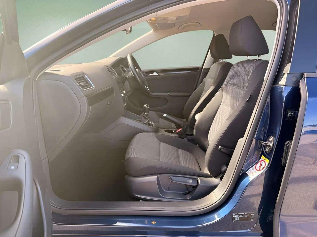 Volkswagen Jetta 2.0 Tdi Bluemotion Tech Se Euro 6 Ss Grey #5