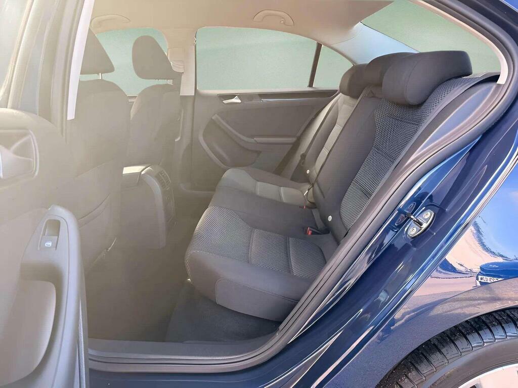 Volkswagen Jetta 2.0 Tdi Bluemotion Tech Se Euro 6 Ss Grey #6