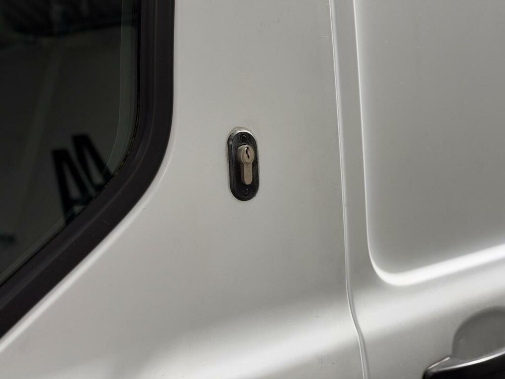 Ford Transit Custom Custom 2.2 Tdci 125Ps Low Roof Limited L2 Lwb Van Silver #14