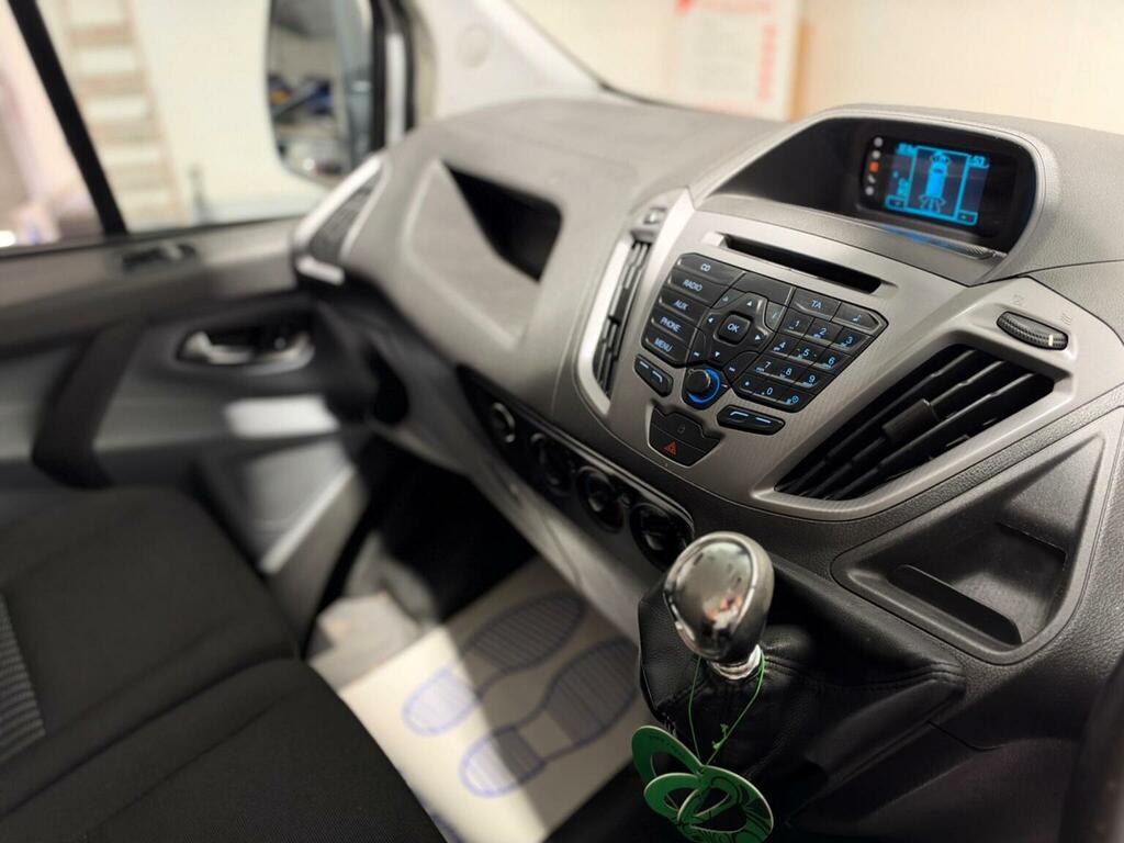 Ford Transit Custom Custom 2.2 Tdci 125Ps Low Roof Limited L2 Lwb Van Silver #39