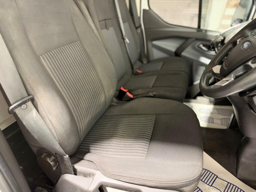 Ford Transit Custom Custom 2.2 Tdci 125Ps Low Roof Limited L2 Lwb Van Silver #25