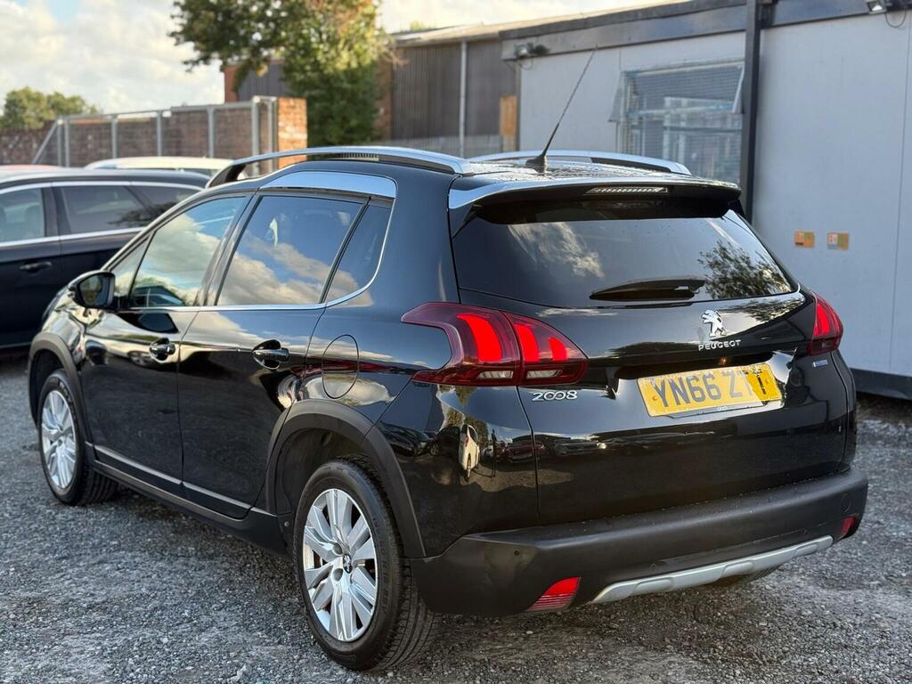 Peugeot 2008 Suv 1.2 Puretech Allure Euro 6 201666 Black #5