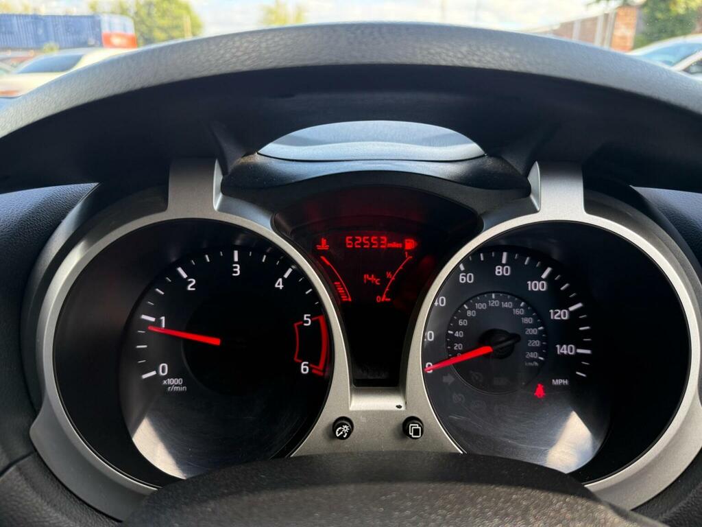 Nissan Juke 1.5 Acenta Premium Dci 109 Bhp White #33