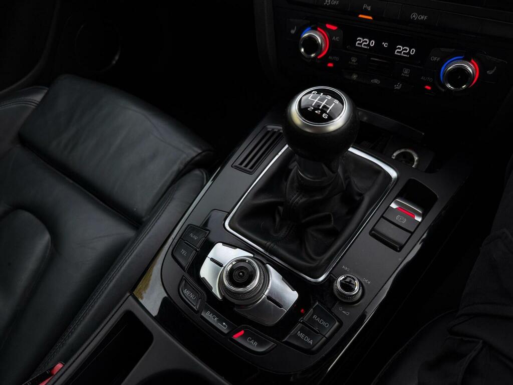 Audi A5 1.8 Tfsi Black Edition Plus Coupe Manua White #37