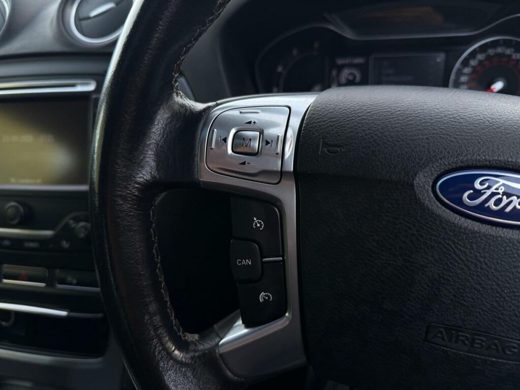 Ford Mondeo Titanium X Business Edition White #30
