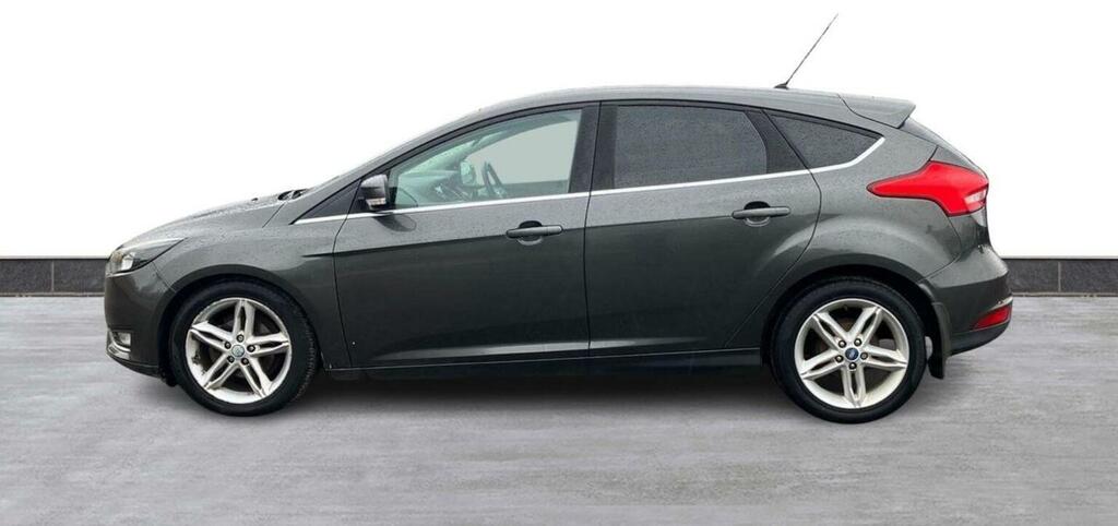 Ford Focus 1.5 Tdci Titanium Powershift Euro 6 Ss Grey #2