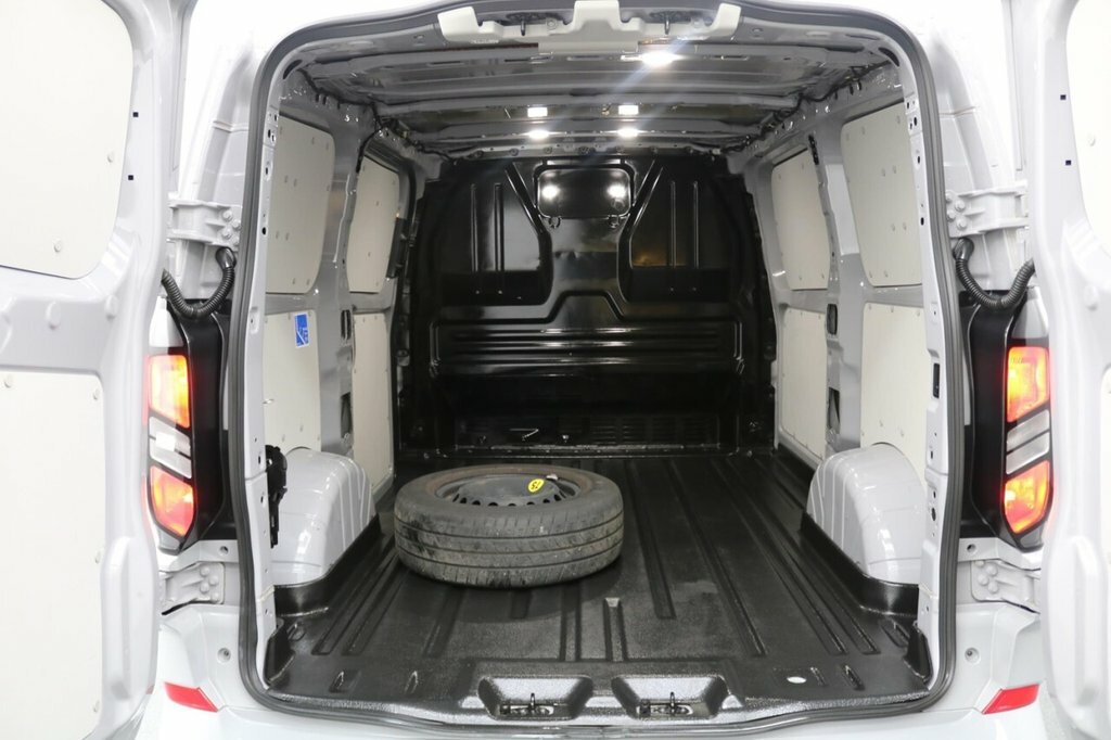 Ford Transit Custom 300 Swb 2.0 Tdci Limited 136Ps White #15