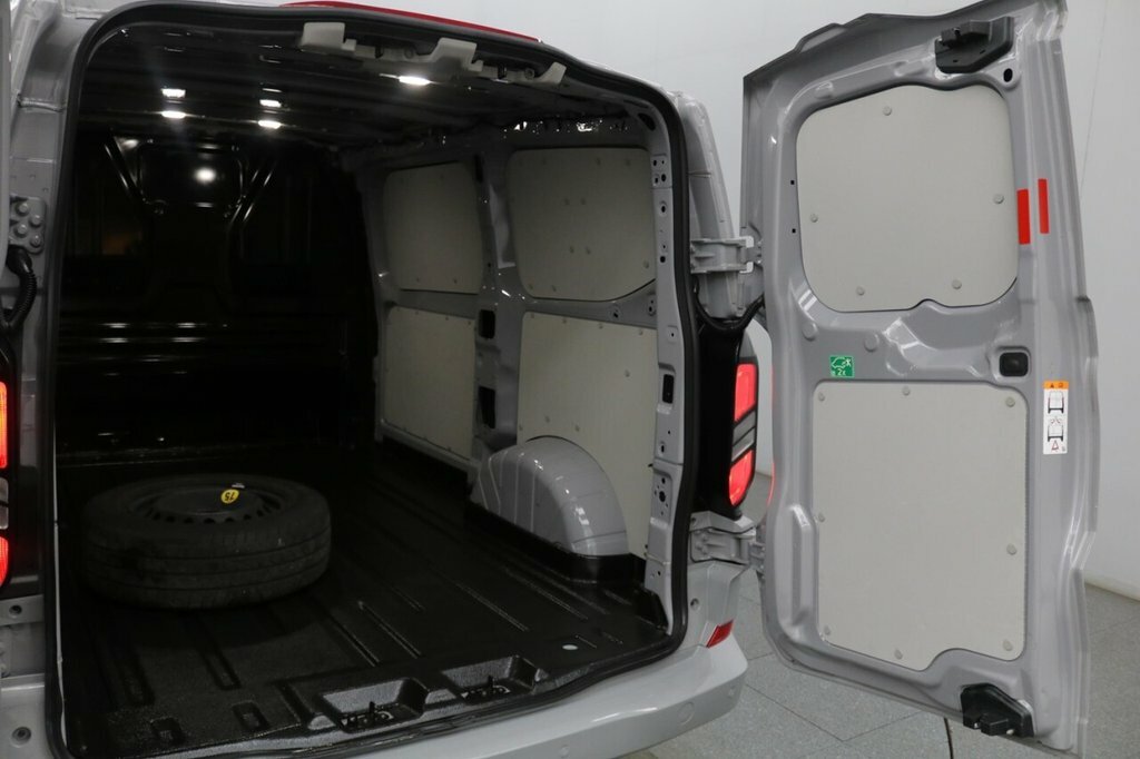 Ford Transit Custom 300 Swb 2.0 Tdci Limited 136Ps White #16