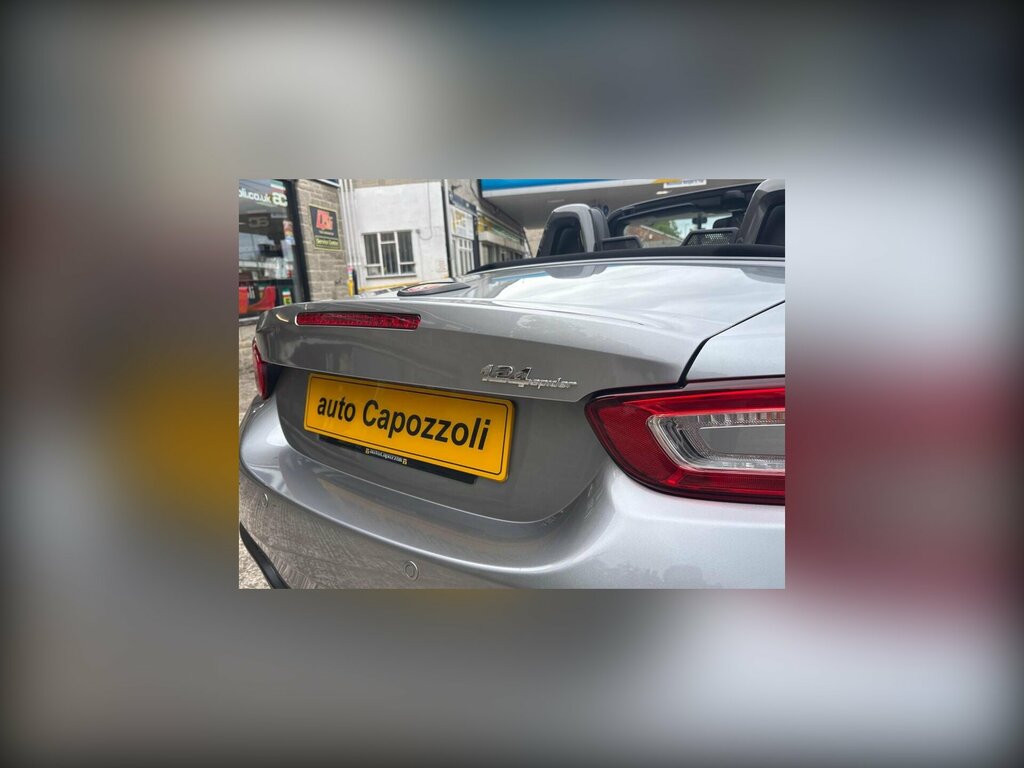Abarth 124 Spider 1.4 Multiair Convertible Euro 6 Grey #4