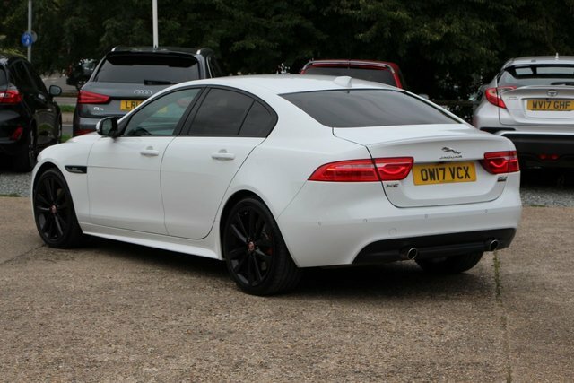 Jaguar XE 2.0D R-sport Saloon Awd Euro 6 S White #4