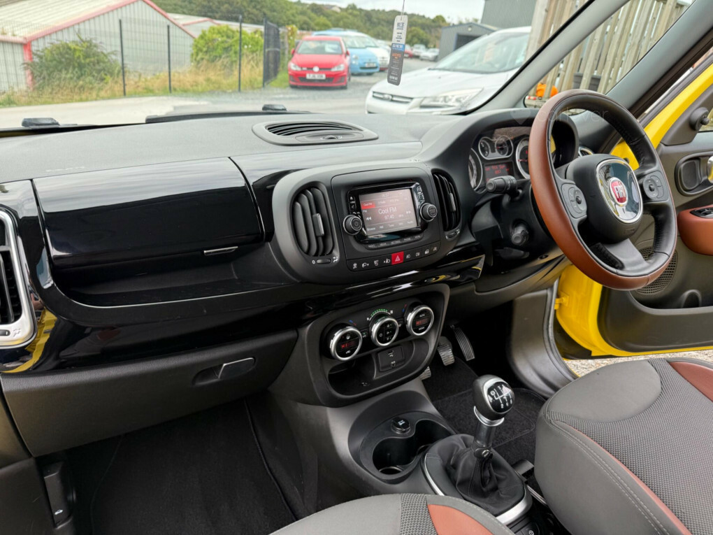 Fiat 500L 1.2 Multijet Pop Star 85 Bhp Red #77