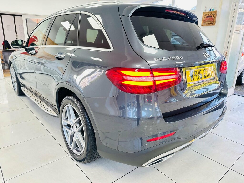 Mercedes-Benz GLC Class Glc 220 D 4Matic Amg Line Premium Black #24