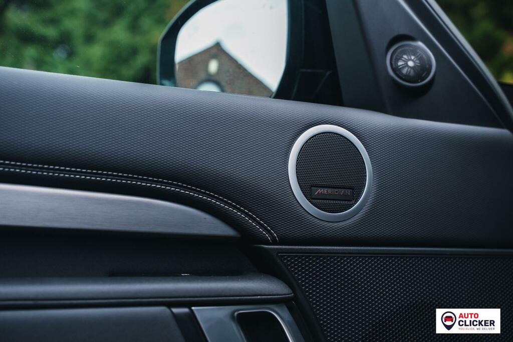Land Rover Discovery 3 .0 D300 R-dynamic Se Silver #39