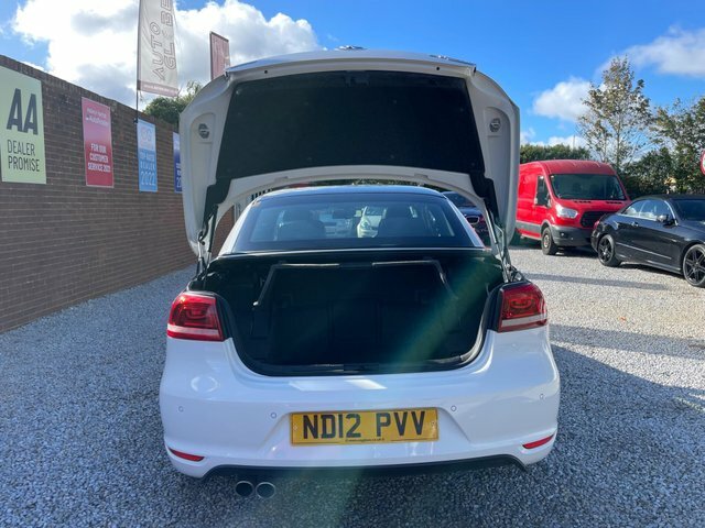 Volkswagen EOS 2.0 Tdi Bluemotion Tech Sport Cabriolet Euro 5 S White #25