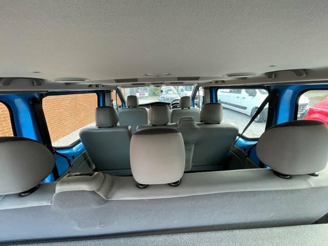 Vauxhall Vivaro 2.0 2900 Cdti Ecoflex Lwb 89 Bhp Red #43