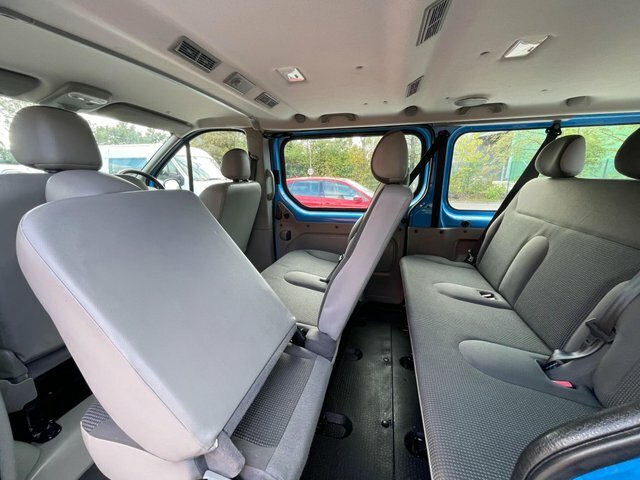 Vauxhall Vivaro 2.0 2900 Cdti Ecoflex Lwb 89 Bhp Red #40