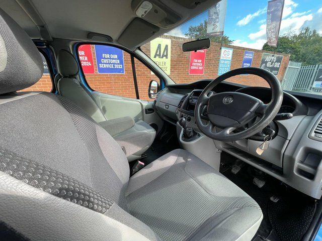 Vauxhall Vivaro 2.0 2900 Cdti Ecoflex Lwb 89 Bhp Red #13