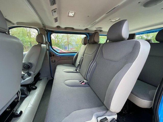 Vauxhall Vivaro 2.0 2900 Cdti Ecoflex Lwb 89 Bhp Red #35