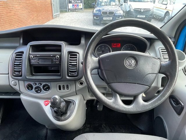 Vauxhall Vivaro 2.0 2900 Cdti Ecoflex Lwb 89 Bhp Red #19