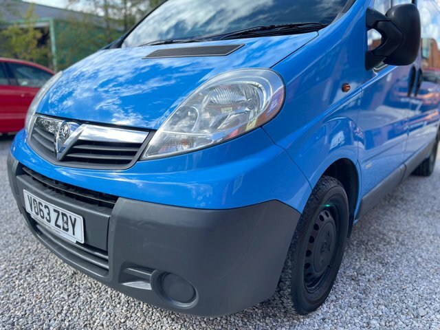 Vauxhall Vivaro 2.0 2900 Cdti Ecoflex Lwb 89 Bhp Red #49