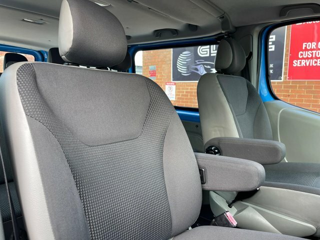 Vauxhall Vivaro 2.0 2900 Cdti Ecoflex Lwb 89 Bhp Red #31