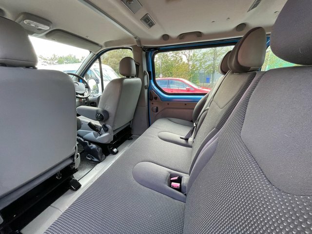 Vauxhall Vivaro 2.0 2900 Cdti Ecoflex Lwb 89 Bhp Red #39