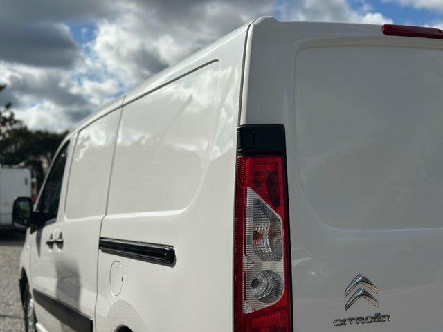 Citroen Dispatch 1.6 1000 L1h1 Enterprise Hdi 89 Bhp Red #18