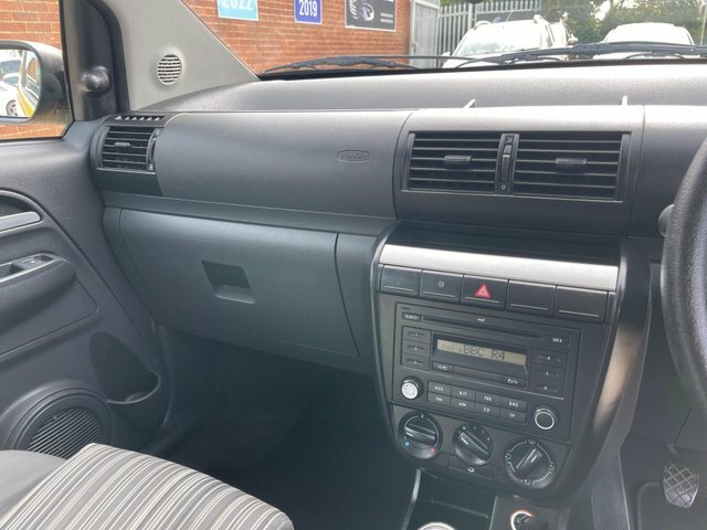 Volkswagen Fox 1.4 16V Urban Fox Euro 4 Red #14