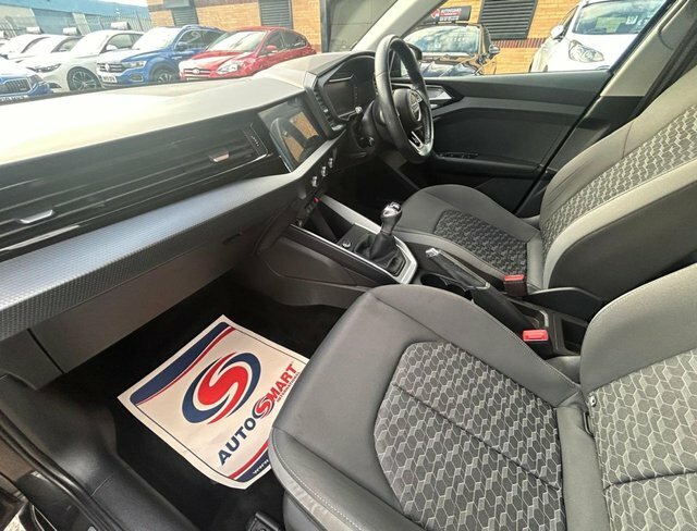 Audi A1 1.0 Tfsi 25 Technik Sportback Eu Black #16