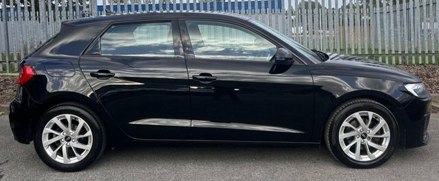 Audi A1 1.0 Tfsi 30 Sport Sportback Euro Black #4