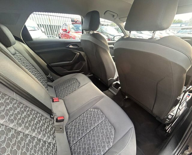 Audi A1 1.0 Tfsi 25 Technik Sportback Eu Black #17