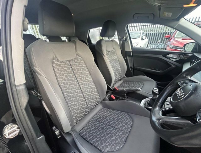 Audi A1 1.0 Tfsi 25 Technik Sportback Eu Black #14