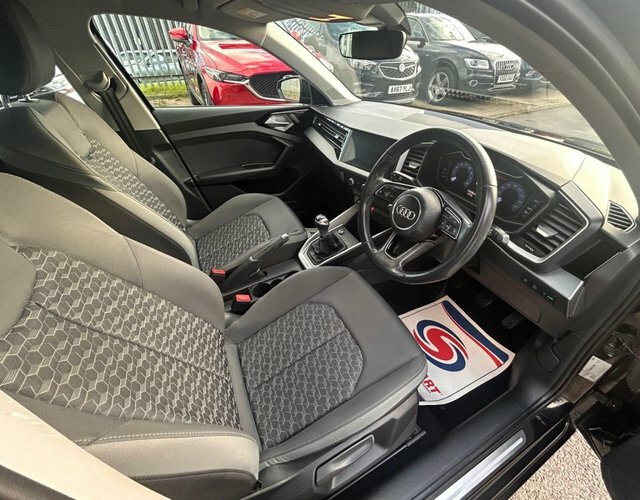Audi A1 1.0 Tfsi 25 Technik Sportback Eu Black #13