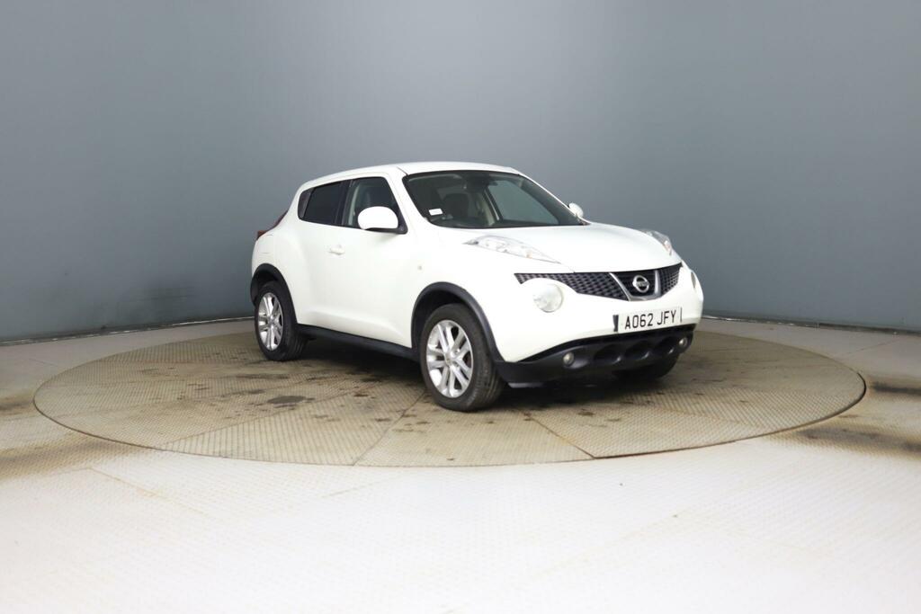 Nissan Juke Tekna White