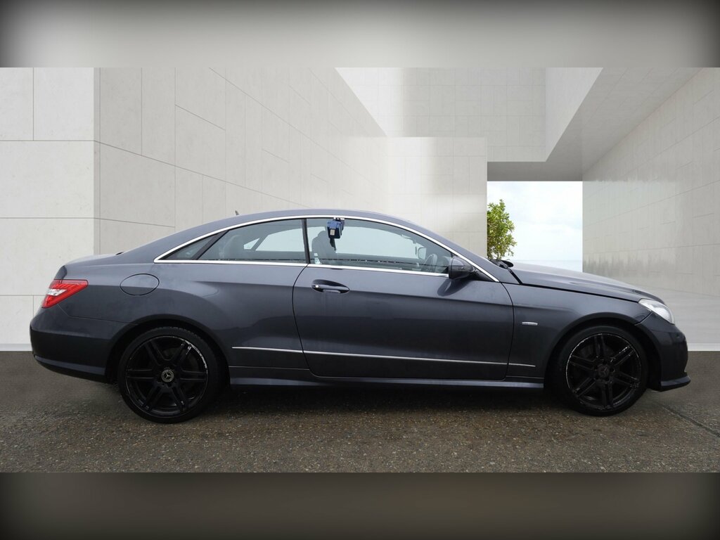 Mercedes-Benz E Class Saloon 3.0 E320 Cdi Sport G-tronic 200909 Silver #8
