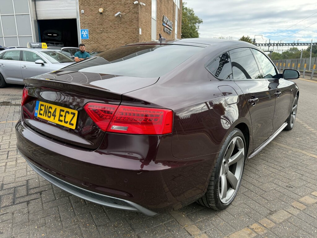 Audi A5 2.0 Tdi Black Edition Plus Sportback Mu Red #6